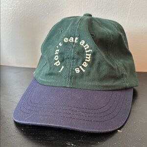 IDEA I don’t eat animals 6 Panel Hat Unisex
